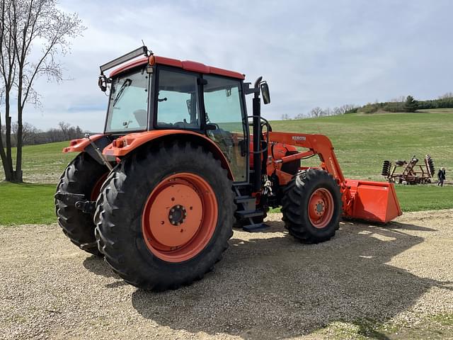 Image of Kubota M135X equipment image 3