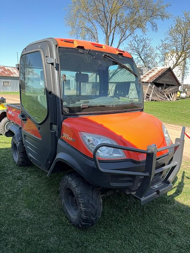 Image of Kubota RTV-1100 equipment image 2