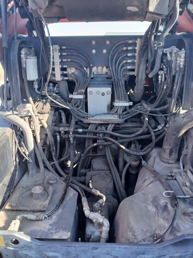 Image of Kubota SVL75 equipment image 3