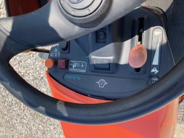 Image of Kubota T2380-48 equipment image 4