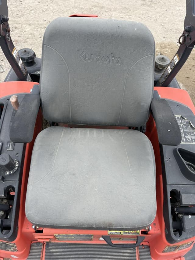 Image of Kubota ZD326 equipment image 2