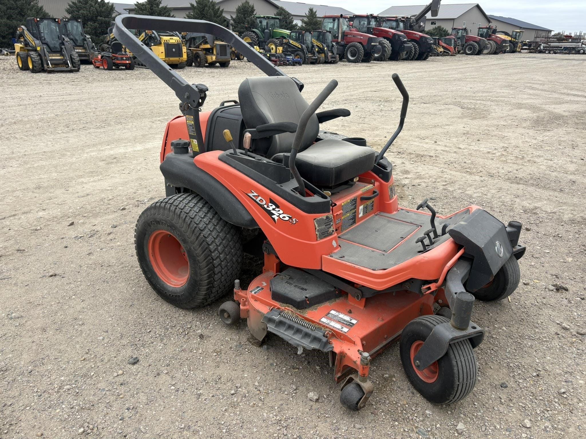 2010 Kubota ZD326 Equipment Image0