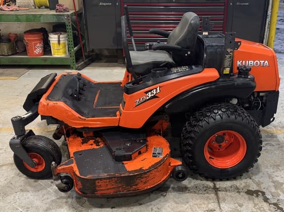 Image of Kubota ZD331 equipment image 2