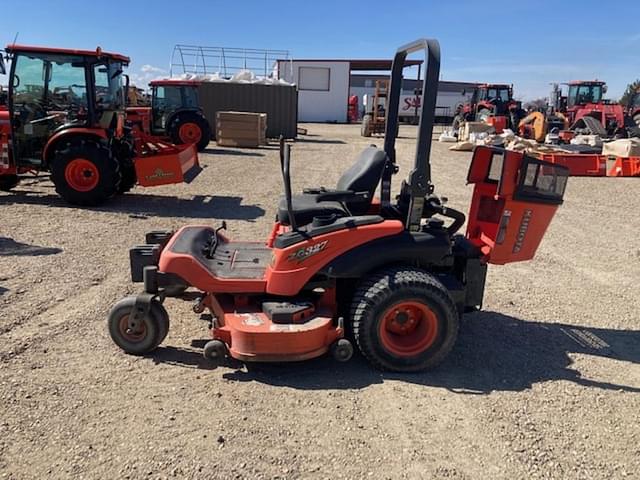 Image of Kubota ZG327 equipment image 1