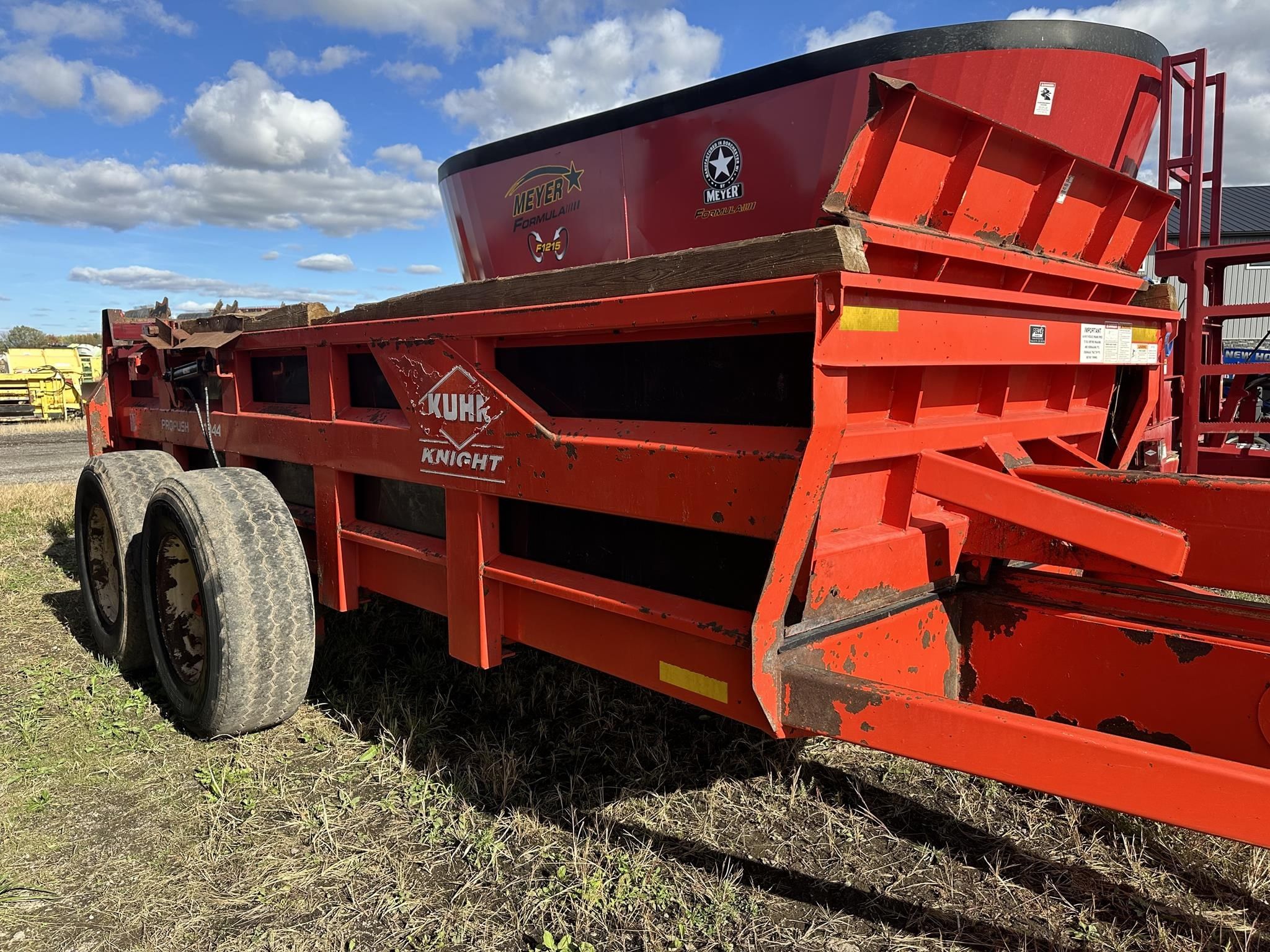 Main image Kuhn Knight 2044