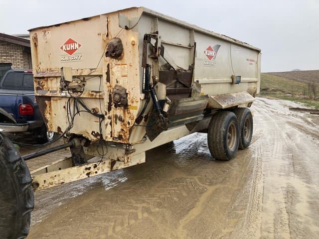 Image of Kuhn Knight RC170 equipment image 4