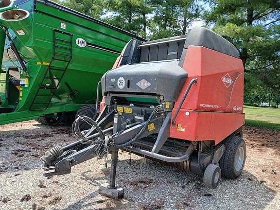 Image of Kuhn VB2160 equipment image 2