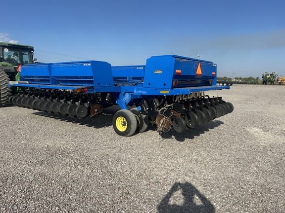 Image of Landoll 5530 equipment image 2