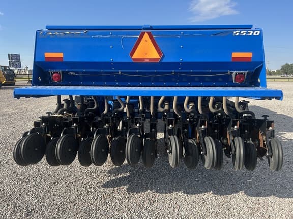 Image of Landoll 5530 equipment image 3