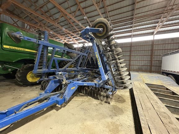 Image of Landoll 7430-33 Image 0