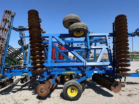 Image of Landoll 7431 equipment image 2