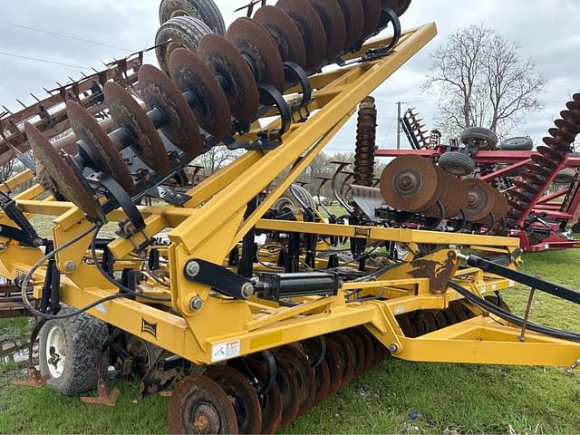 Image of Landoll 876 equipment image 3