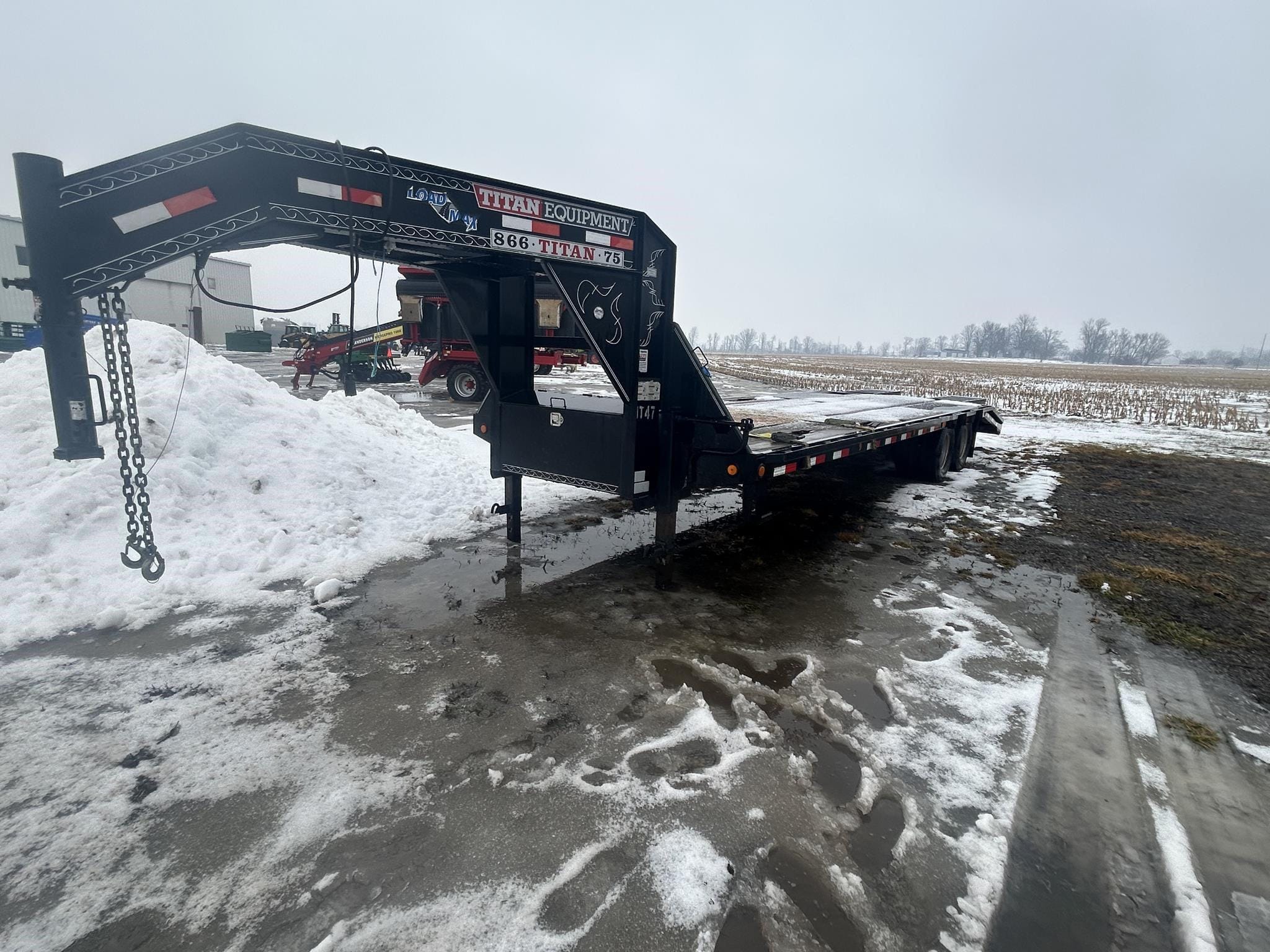 2010 Load Max Undetermined Equipment Image0