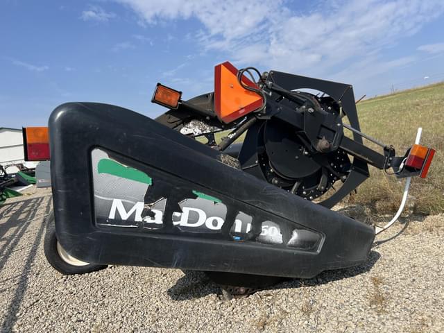 Image of MacDon D60-40 equipment image 4