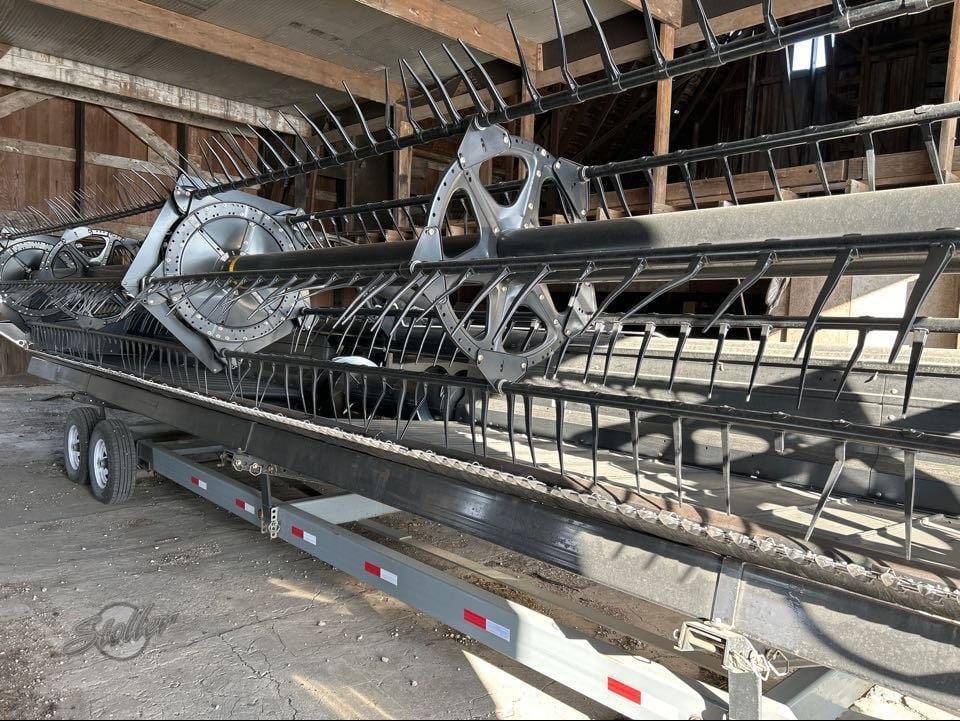 Main image MacDon FD70