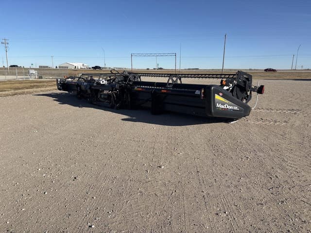 Image of MacDon FD70-40 equipment image 3