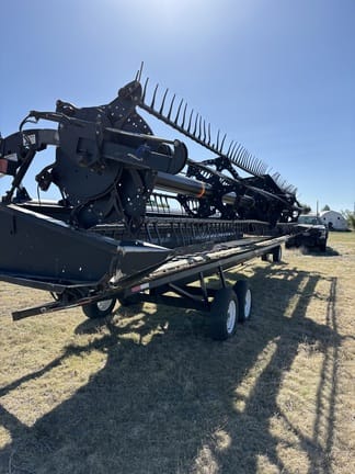 2010 MacDon D60-S Equipment Image0