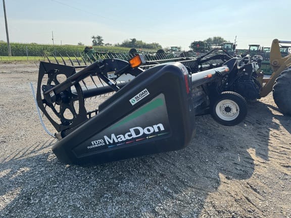 Main image MacDon FD70