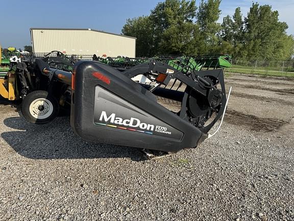 Image of MacDon FD70 equipment image 1