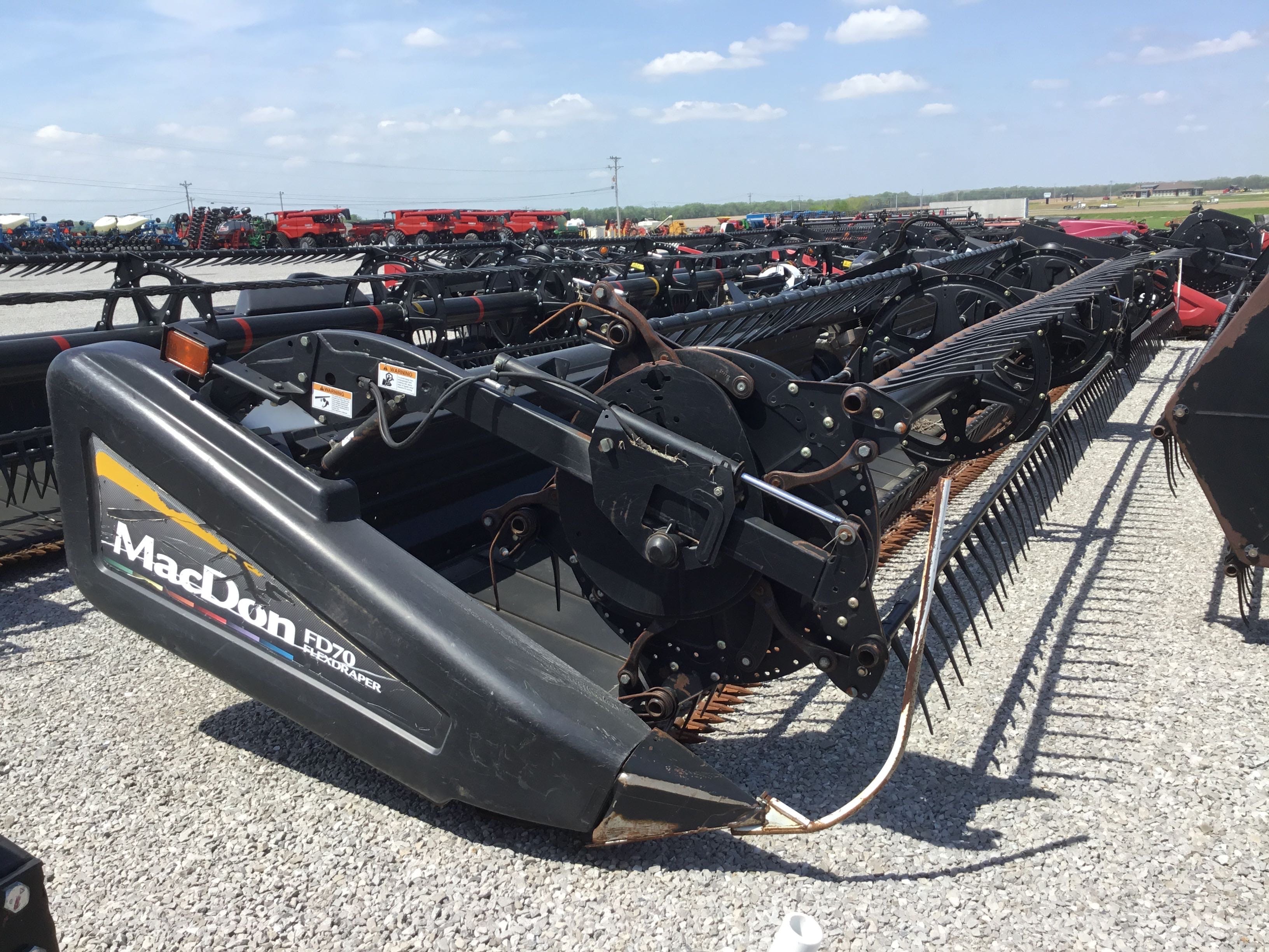 Main image MacDon FD70