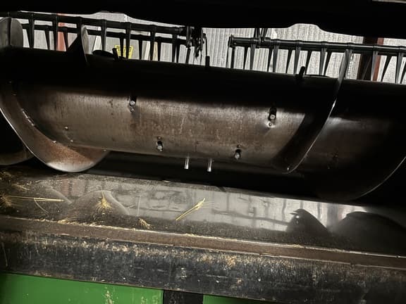 Image of MacDon FD70-40 equipment image 3