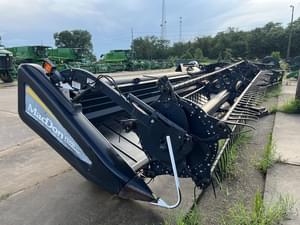 2010 MacDon FD70 Image