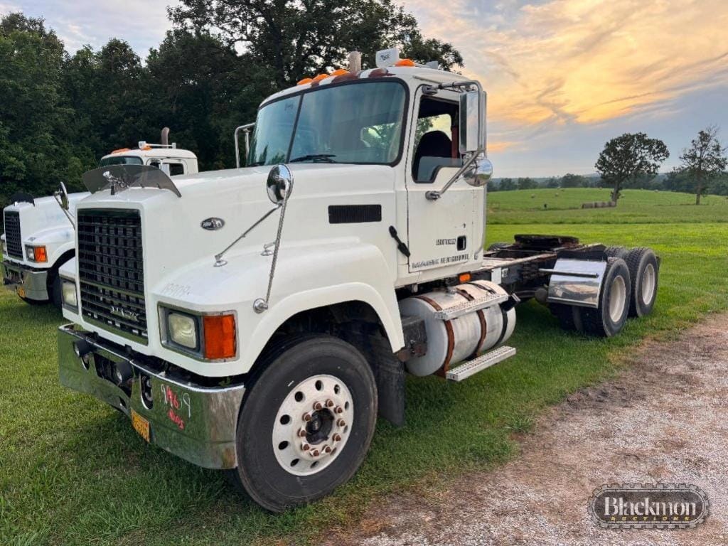 2010 Mack CHU613 Equipment Image0