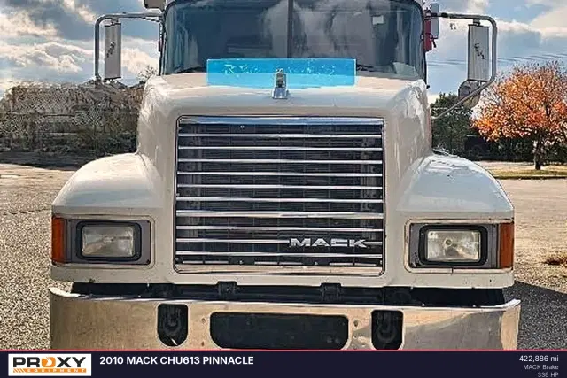 Image of Mack Pinnacle CHU613 equipment image 2