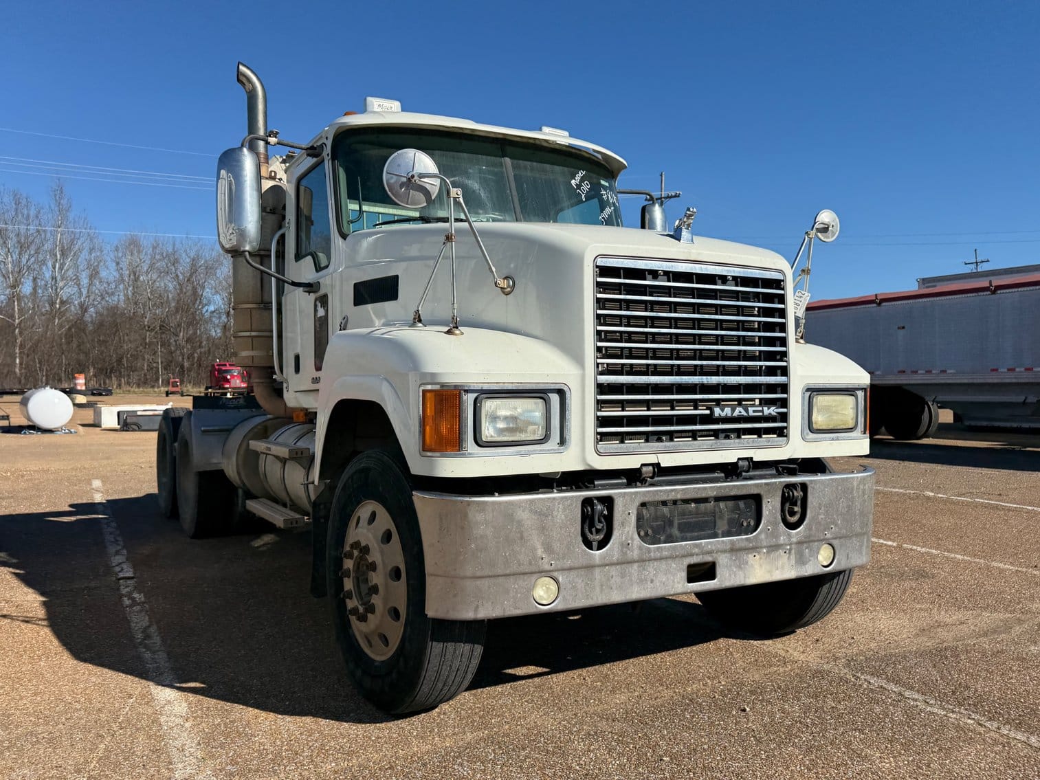 2010 Mack CHU613 Equipment Image0