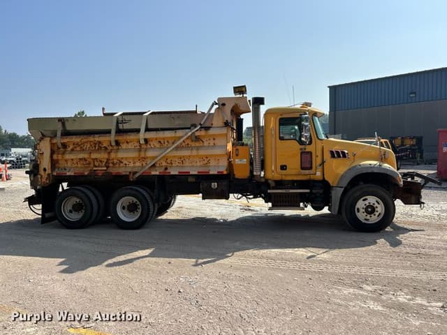 Image of Mack GU713 equipment image 3