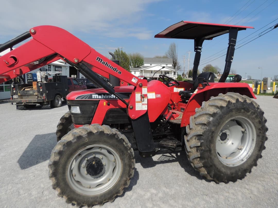 Image of Mahindra 6530 Primary image
