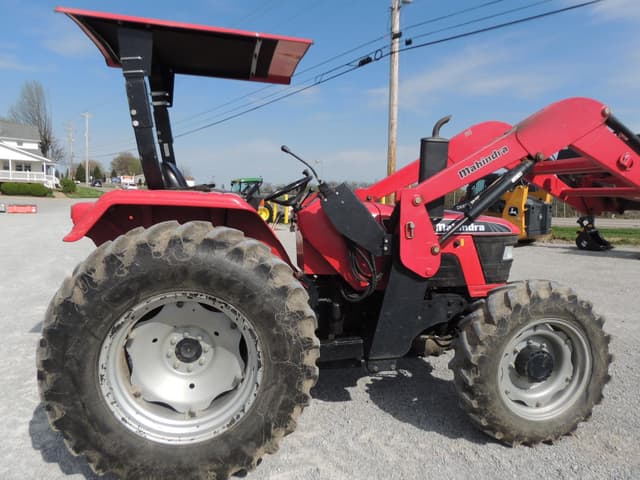 Image of Mahindra 6530 equipment image 3