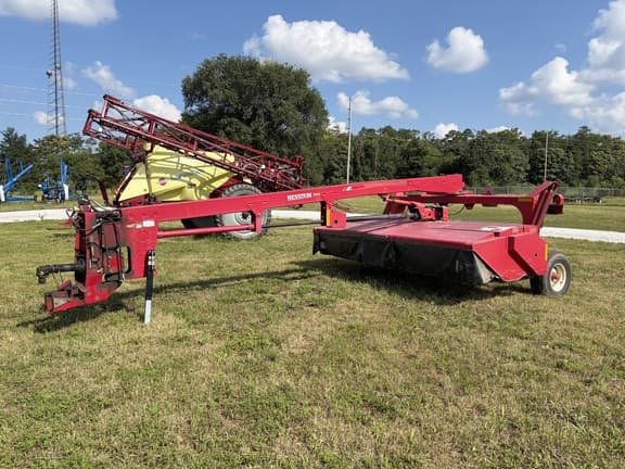 Image of Massey Ferguson 1372 equipment image 1
