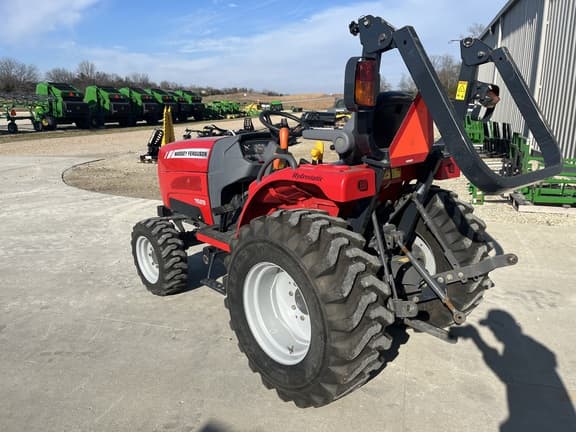 Image of Massey Ferguson 1529 equipment image 2