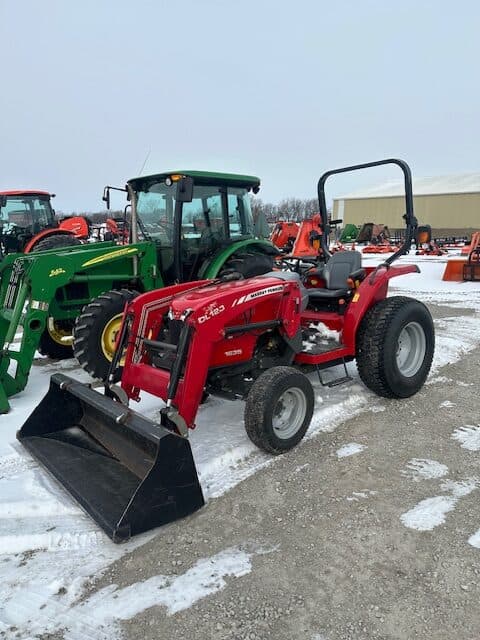 Image of Massey Ferguson 1635 Image 0