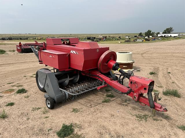 Image of Massey Ferguson 1841 equipment image 1