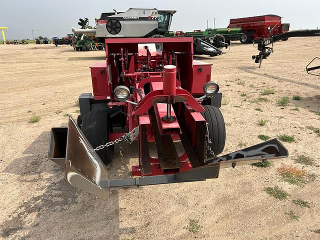 Image of Massey Ferguson 1841 equipment image 3