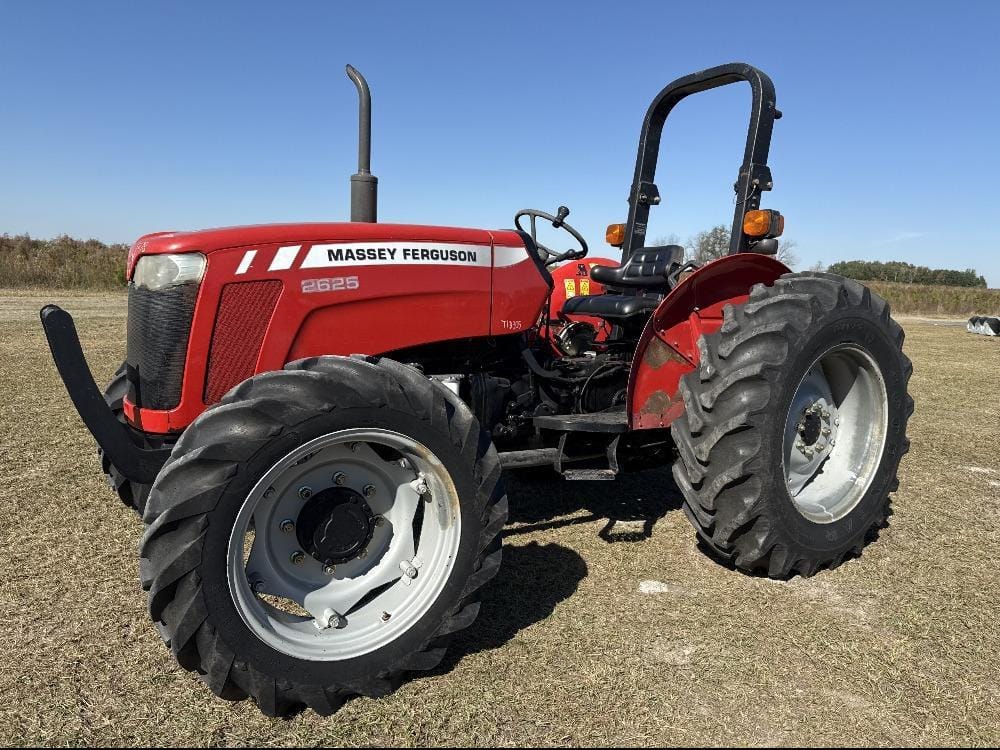 2010 Massey Ferguson 2625 Equipment Image0