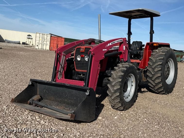 2010 Massey Ferguson 573 Equipment Image0