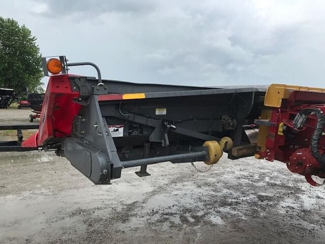 Image of Massey Ferguson 830A equipment image 3