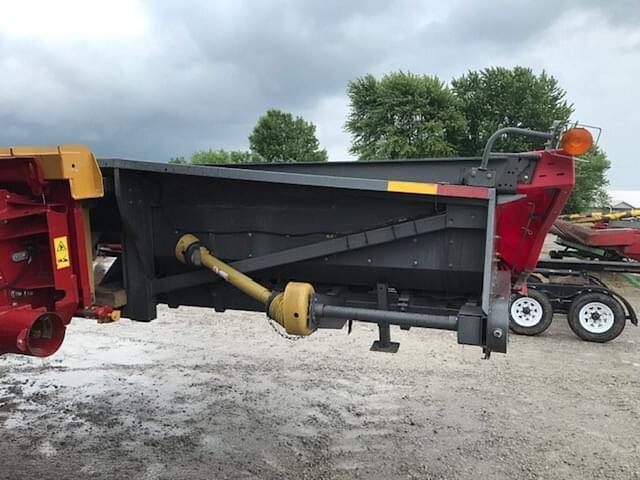 Image of Massey Ferguson 830A equipment image 4