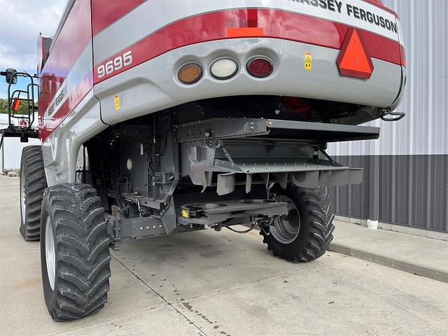 Image of Massey Ferguson 9695 equipment image 3