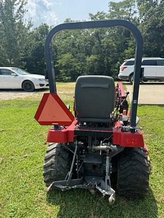 Image of Massey Ferguson GC2400 equipment image 2