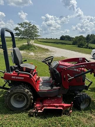 Image of Massey Ferguson GC2400 equipment image 4