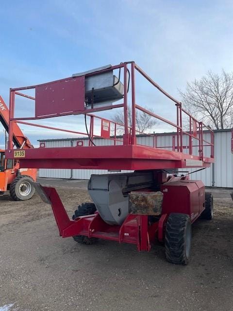 2010 MEC Titan Boom 40-S Equipment Image0