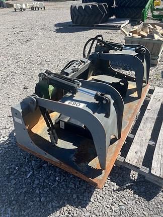 Image of Undetermined grapple bucket Image 0