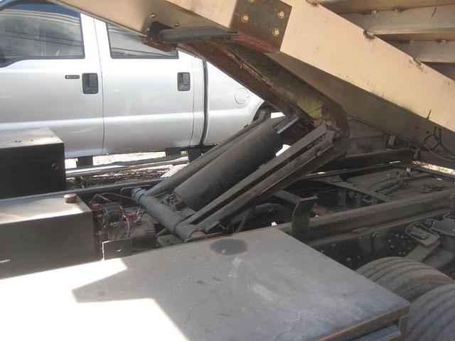 Image of Mitsubishi FE145 equipment image 4