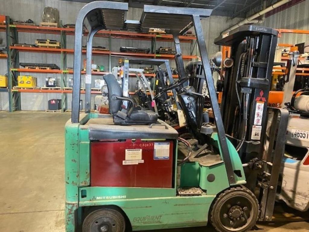 2010 Mitsubishi FBC25N Equipment Image0