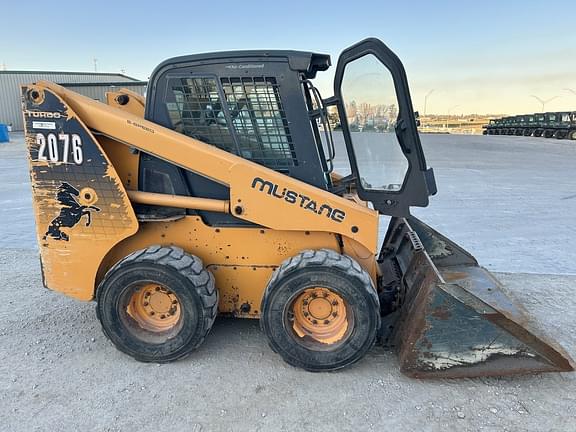2010 Mustang 2076 Equipment Image0