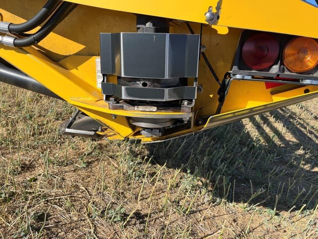 Image of New Holland 94C equipment image 3